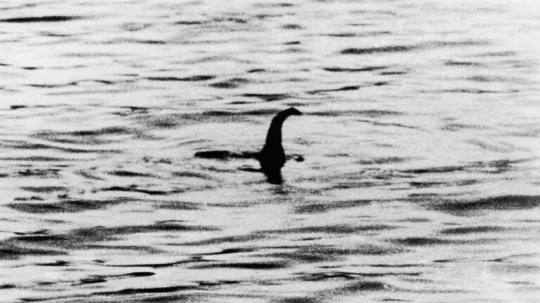 Misteri Monster Loch Ness Selama Seabad: Benarkah Nessie Pernah Ada?
